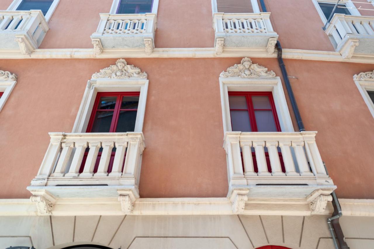 Domo Sofia Hotell Cagliari Exteriör bild